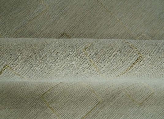 Modern Geometrical pattern Hand Knotted Olive and Gold 5x8 ft Bedroom, Living Room Rug Wool and Art Silk Area Rug