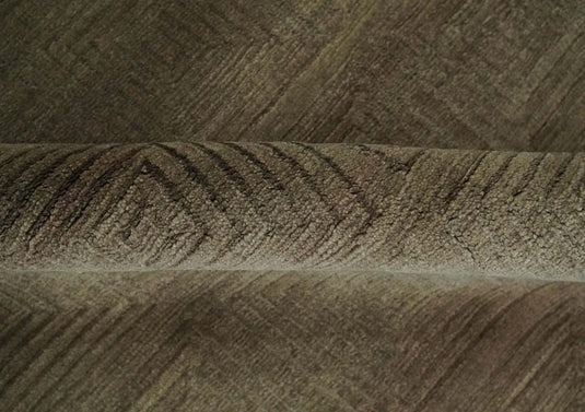 Modern Geometrical Pattern Handloom Brown and Olive 5x7 ft Bedroom, Living Room Rug , Wool, Art Silk Area Rug AAOC657