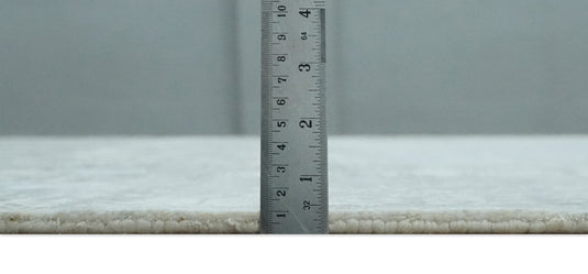 Traditional Gray And Ivory Handloom 5.5x8 ft Bedroom, Living Room Rug Wool And Viscose Area Rug