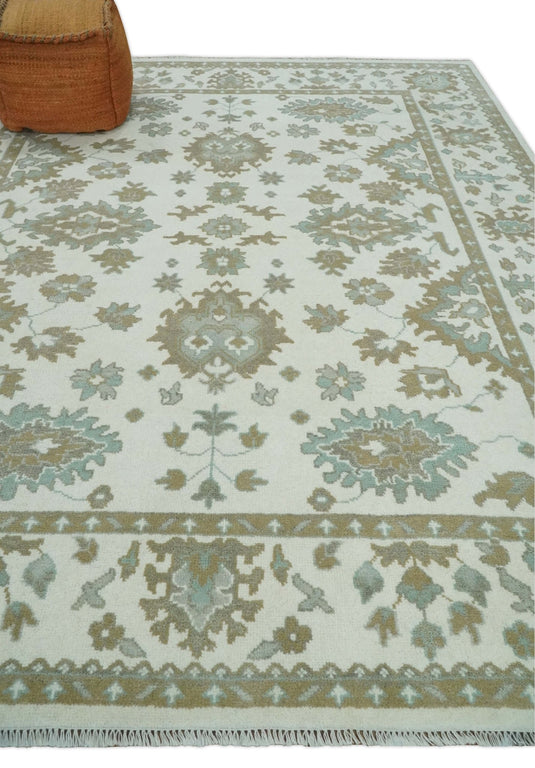 Traditional Persian Oushak Hand knotted Ivory, Beige and Aqua 8x10 wool Area Rug