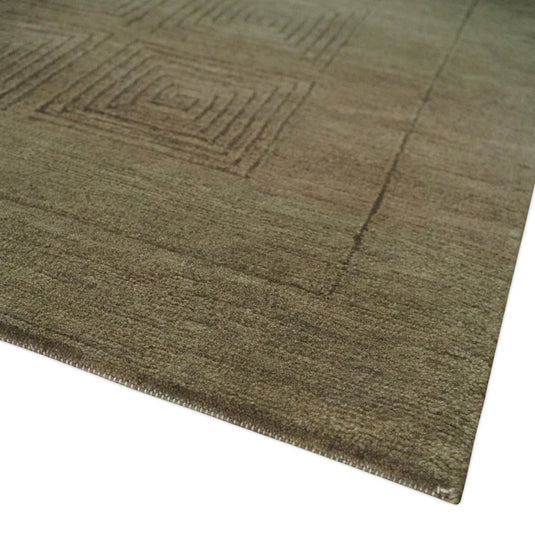 Modern Geometrical Pattern Handloom Brown and Olive 5x7 ft Bedroom, Living Room Rug , Wool, Art Silk Area Rug AAOC657