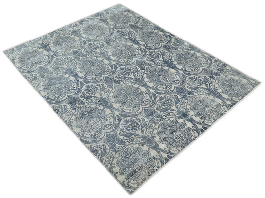 Handmade Blended Wool and Bamboo Silk Damask Design Area Rug, Ivory and Blue, 8x10 | QT13