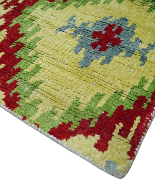 Hand Knotted Persian made of Recycled Silk Area Rug, Silver, mustard and red, 4.5x6.5 | OP129