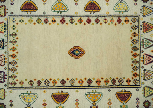 Hand Woven Ivory and Beige Tribal art Soumak Handspun Wool area rug, 5x7 |KNT43