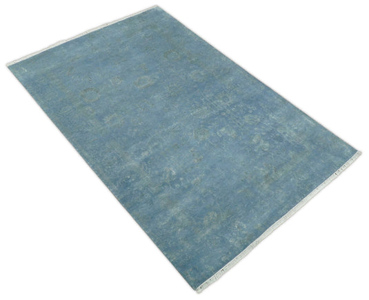 Hand Knotted Blue and Silver Traditional design Antique wool and Silk area rug, 6x9 | AGR169