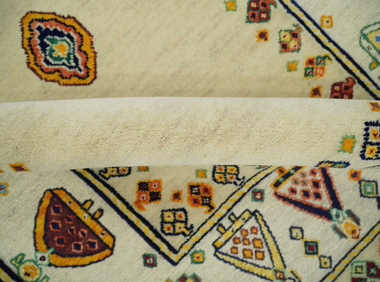 Hand Woven Ivory and Beige Tribal art Soumak Handspun Wool area rug, 5x7 |KNT43