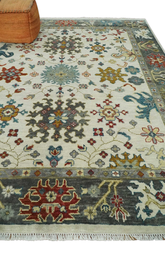 Hand Knotted Antique Ivory and Grey floral traditional wool area rug | CP978810