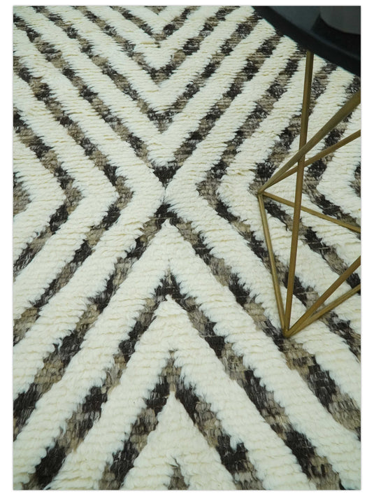 Chevron Ivory, Brown And Charcoal Hand Knotted 5x8 ft Bedroom, Living Room Rug Wool Area Rug