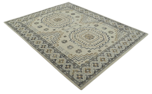 Traditional Medallion pattern Ivory, Gray and Charcoal Hand knotted 8x10 ft wool Area Rug