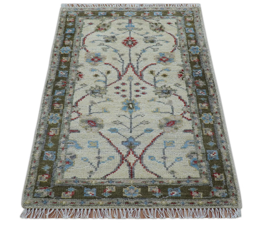 Traditional Design 3X5 ft Hand Knotted Beige And Blue Wool Area Rug