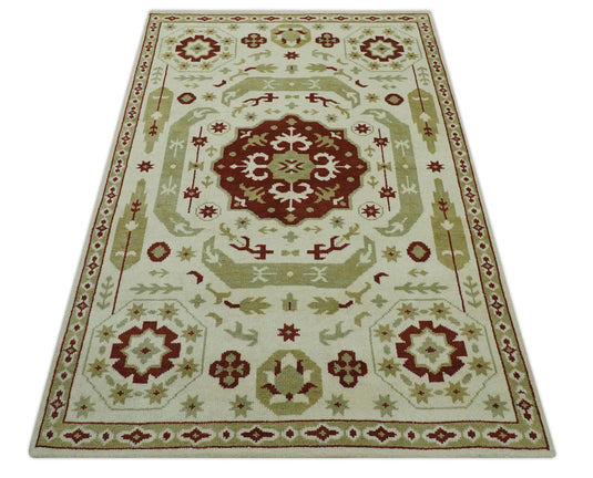 Ivory, Beige And Maroon Traditional Medallion Mamluk Hand Knotted 6x9 ft wool Area Rug