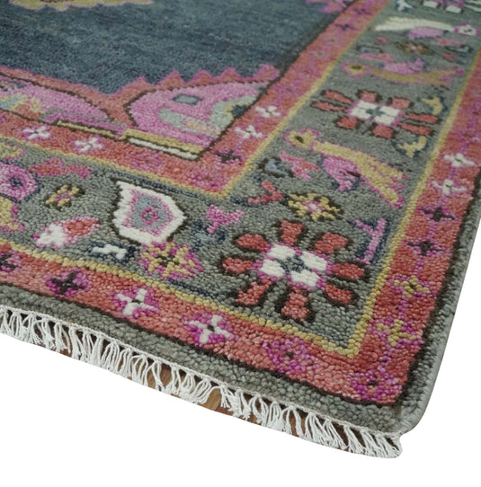 Hand Knotted Heriz Serapi Rug Grey and Pink 6x9 ft Ideal for Living, Bedroom, and Dining Rooms | CP191169