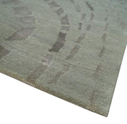 Abstract Handloom Olive and Gray 5x7 ft Bedroom, Living Room Rug Wool and Art Silk Area Rug