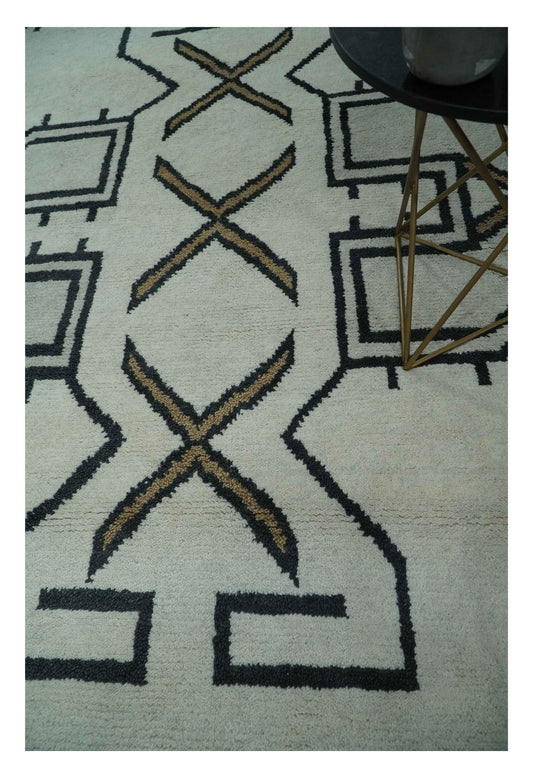 Farmhouse Tribal Pattern Ivory and Charcoal 8x10 Hand Knotted Antique South Western Area Rug