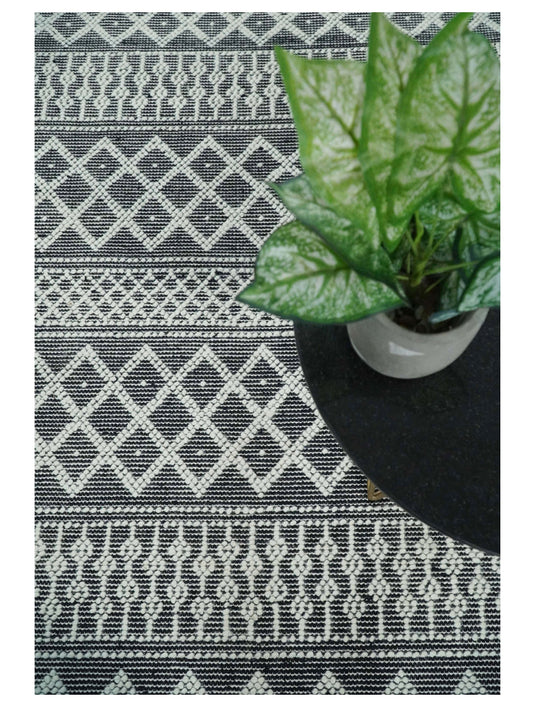 Hand woven 5X8 tribal Woolen Chunky and Soft White and Black Wool Area Rug, Boho Kids, Living room, Dinning Room and Bedroom rug | MA22