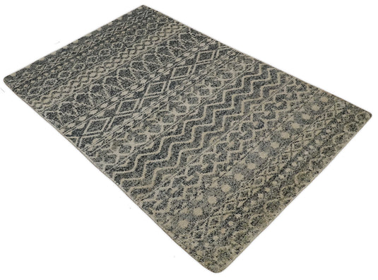 Hand Knotted Modern Contemporary Southwestern Tribal Trellis Recycled Silk Area Rug,  Ivory, Black and Gray , 4X6 | OP56