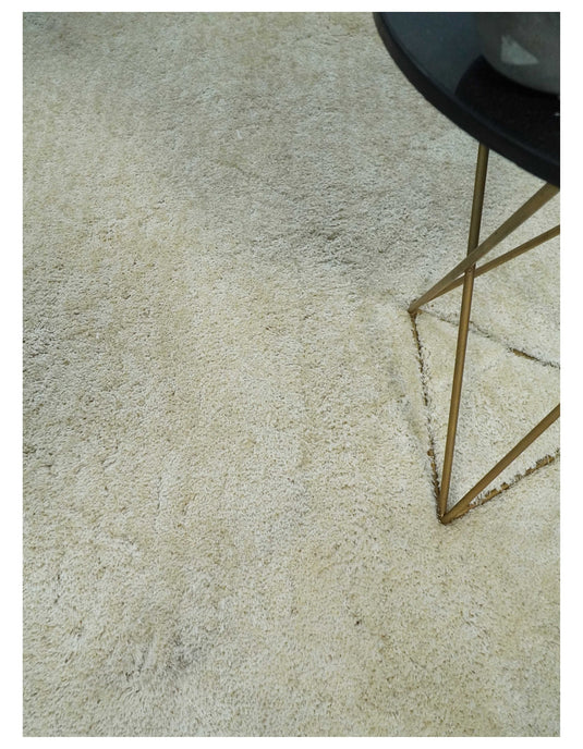 Hand Woven Soft Solid Plush  3x5, 4x6 and 5x7 Ivory Shaggy Area Rug | SHAG1