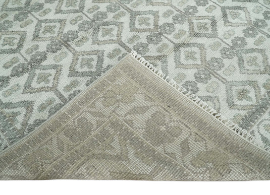 Hand Knotted Ivory and Silver Vintage Oriental design Wool Area Rug | CP1120810