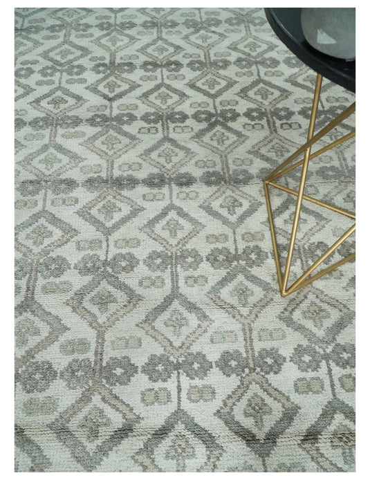Hand Knotted Ivory and Silver Vintage Oriental design Wool Area Rug | CP1120810